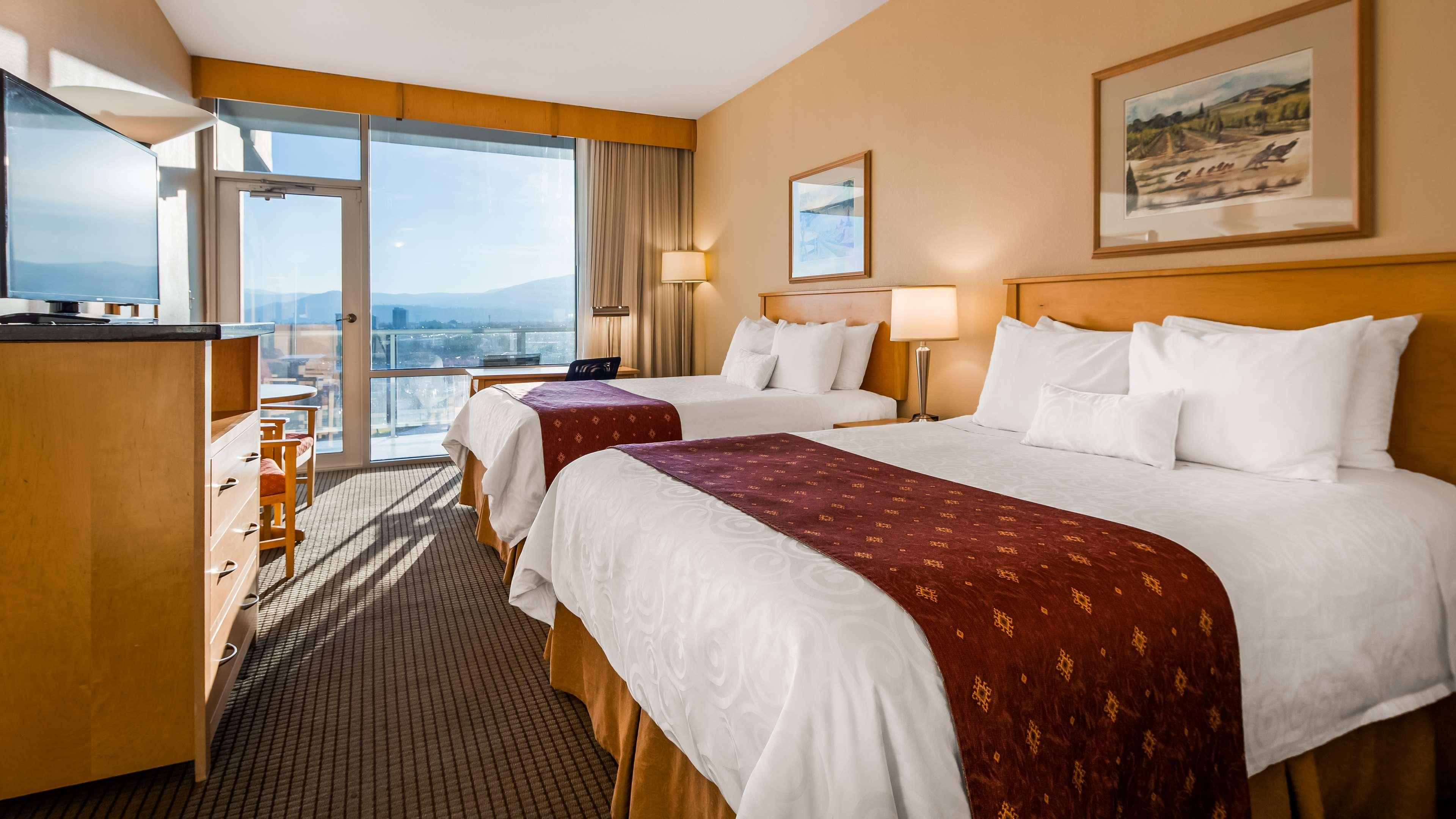Best Western Plus Kelowna Hotel & Suites Εξωτερικό φωτογραφία